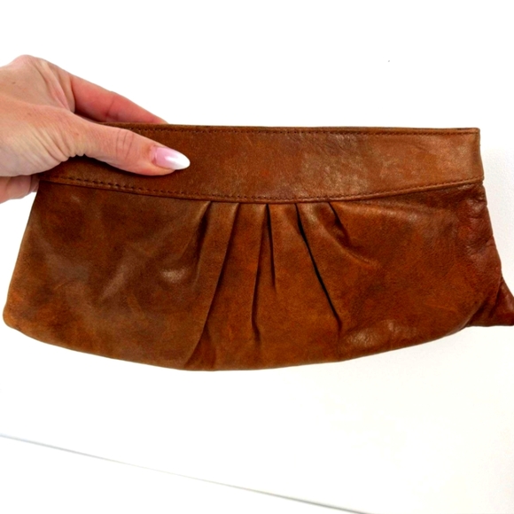 Clutch by Lauren Merkin Approx 14Wx7L - Picture 1 of 9